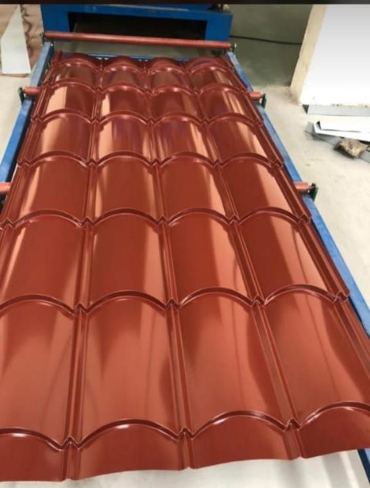 B-Tile Brick Red glossy finish — photo 3