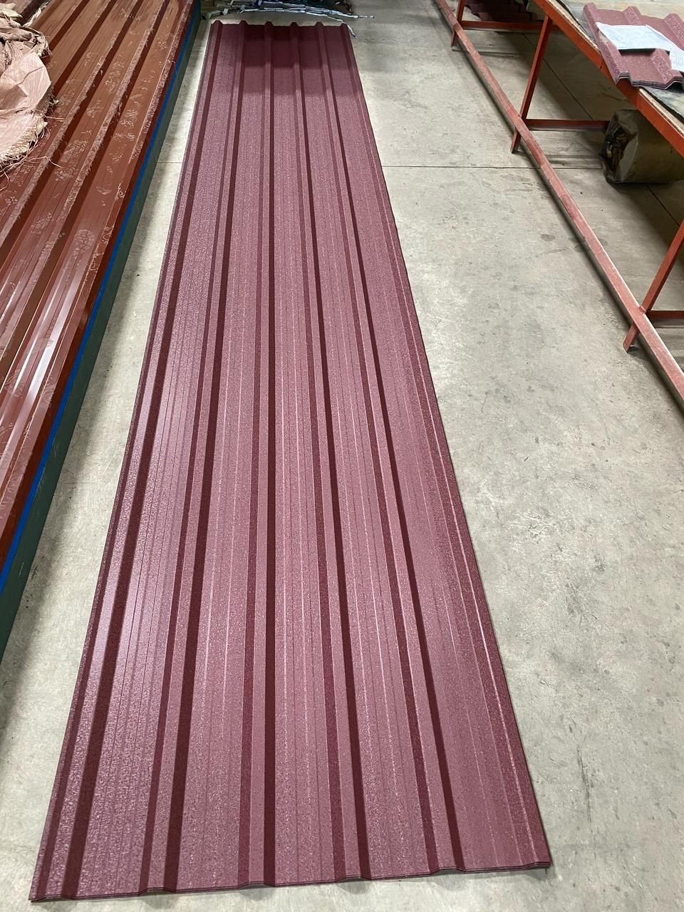 Box Profile T5 Wine Red matte finish — photo 15